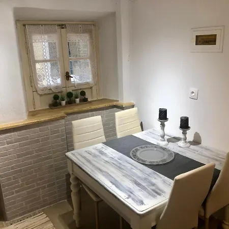 Appartamento Grandma's Old Town House