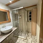Grandma's Old Town House コルフ島